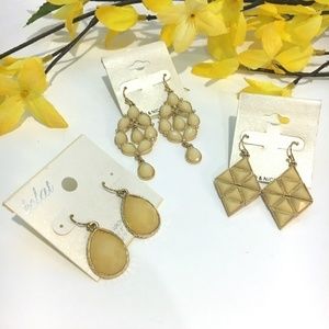 𝅺3/$29! 3 Pairs Ivory/Pale Yellow Dangle Earrings